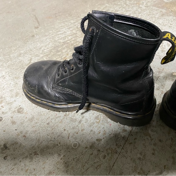 Steel toe boots - Picture 8 of 11
